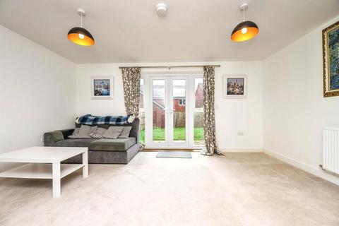 3 bedroom semi-detached house for sale, Brooklime Road, Warwick, Warwickshire, CV34