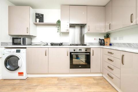 3 bedroom semi-detached house for sale, Brooklime Road, Warwick, Warwickshire, CV34