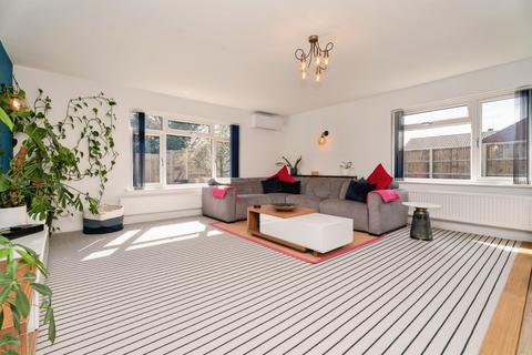 3 bedroom detached bungalow for sale, Meadow Close, Holt
