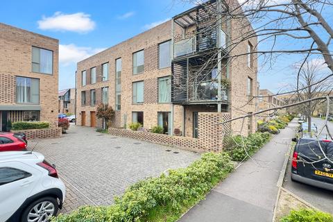 Apartment - Trumpington, Cambridge CB2