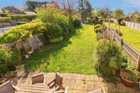 4 bedroom link detached house for sale, Station Road, Stoke Mandeville, Aylesbury