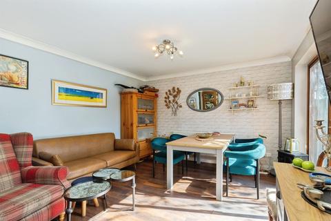 4 bedroom link detached house for sale, Station Road, Stoke Mandeville, Aylesbury