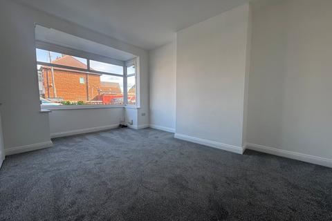 2 bedroom semi-detached house to rent, Spring Gardens, Anlaby Common, Hull, East Yorkshire, HU4