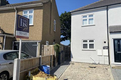 2 bedroom semi-detached house to rent, Manser Road, Rainham RM13