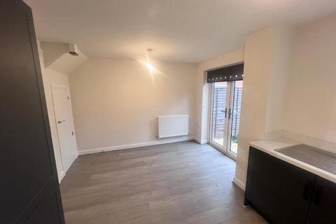 3 bedroom semi-detached house to rent, Cranesbill Way,  Kingsbrook,  HP22