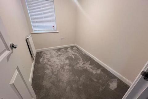 3 bedroom semi-detached house to rent, Cranesbill Way,  Kingsbrook,  HP22
