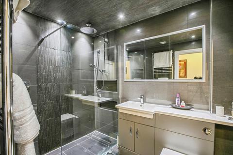 2 bedroom ground floor flat for sale, Stevens Close, Beckenham, BR3