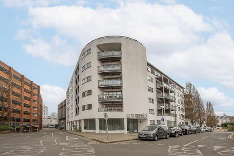 The Bittoms, Kingston Upon Thames, KT1
