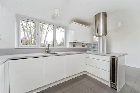4 bedroom detached house to rent, Weavers Field, Cambridge, CB3