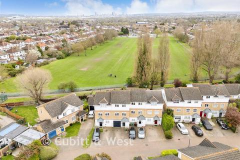 Nash Close, Sutton, Surrey