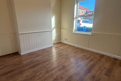 2 bedroom terraced house to rent, Norwood Dale, Beverley