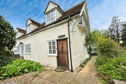2 bedroom cottage to rent, Powers Hall End, Witham, CM8