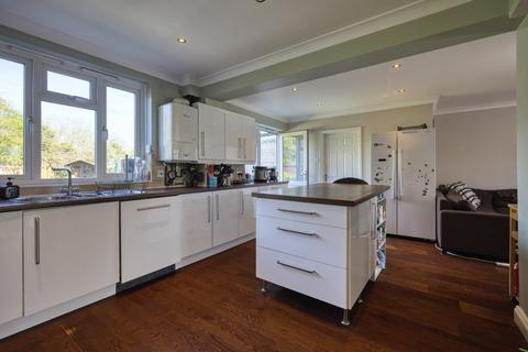 5 bedroom semi-detached house for sale, Manston Road, Ramsgate, Kent, CT11