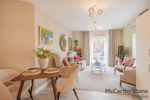 1 bedroom apartment for sale, Norton Place, Icknield Way, Baldock                 SG7 5FH
