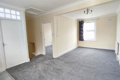 1 bedroom flat to rent, Carlyle Road, Manor Park