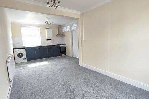 1 bedroom flat to rent, Carlyle Road, Manor Park