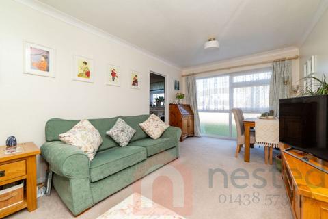 2 bedroom maisonette for sale, Hampton Close, Stevenage, Hertfordshire, SG2 8SP