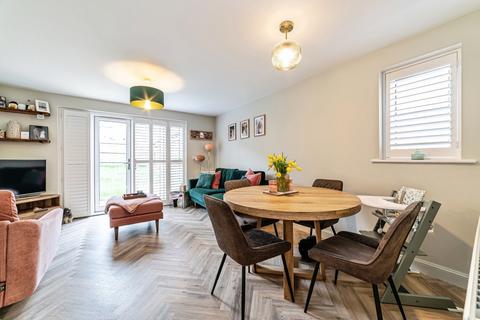 3 bedroom semi-detached house for sale, Stoneham Way, Basingstoke, Hampshire, RG24