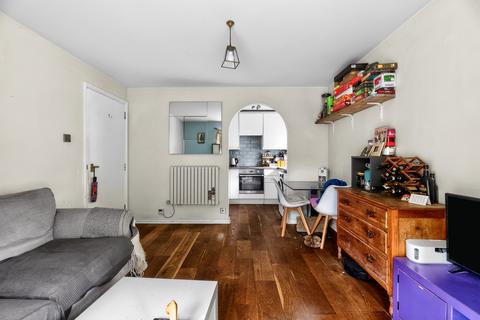 1 bedroom flat for sale, Selhurst Close, London