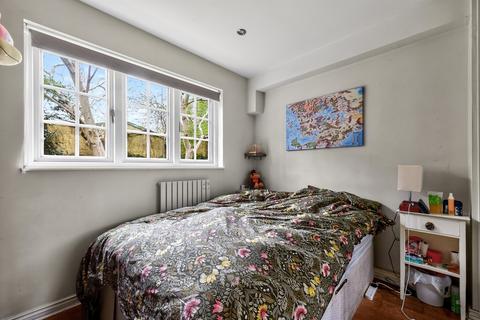 1 bedroom flat for sale, Selhurst Close, London