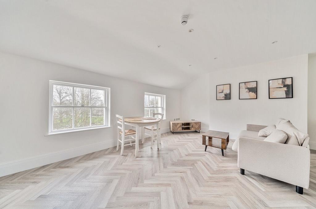 Apartment in Southampton, Cultural Quarter, The Polygon - View 3