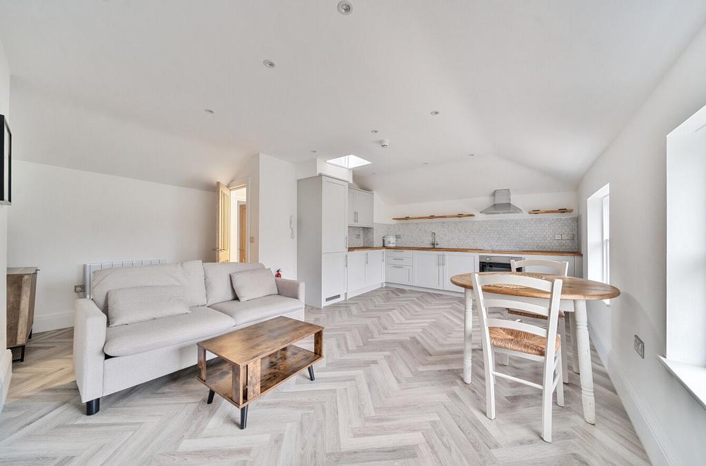 Apartment in Southampton, Cultural Quarter, The Polygon - View 5