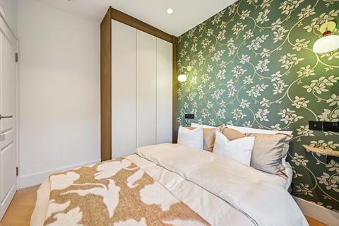 1 bedroom flat for sale, Lonsdale Road, Notting Hill, London