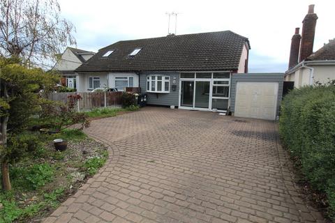 2 bedroom bungalow for sale, Ashingdon Road, Rochford, Essex, SS4