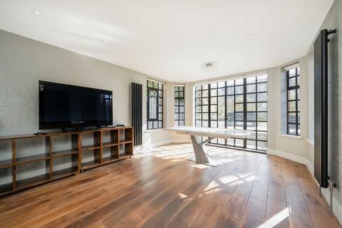 Warrington Crescent, Maida Vale W9