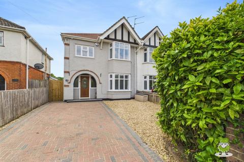 3 bedroom semi-detached house for sale, Winchester Road, Basingstoke, Hampshire, RG21