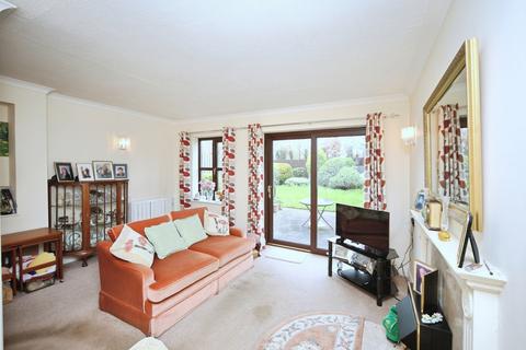 2 bedroom terraced house for sale, Saffron Meadow, Stratford-upon-Avon, Warwickshire, CV37