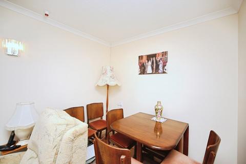 2 bedroom terraced house for sale, Saffron Meadow, Stratford-upon-Avon, Warwickshire, CV37