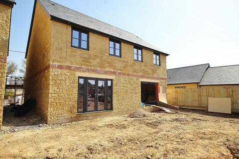 3 bedroom semi-detached house for sale, Black Bourton Road, Carterton, OX18