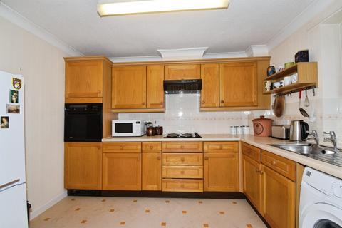 2 bedroom flat for sale, London Road, Leicester