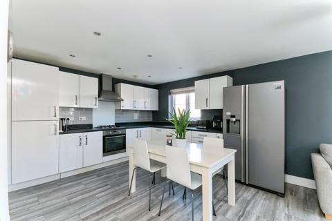 4 bedroom detached house for sale, Berkley Avenue, Hailsham, East Sussex, BN27
