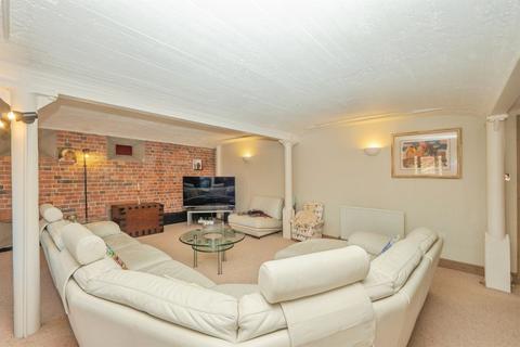 3 bedroom apartment for sale, Spring Road, Weymouth