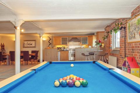 3 bedroom apartment for sale, Spring Road, Weymouth