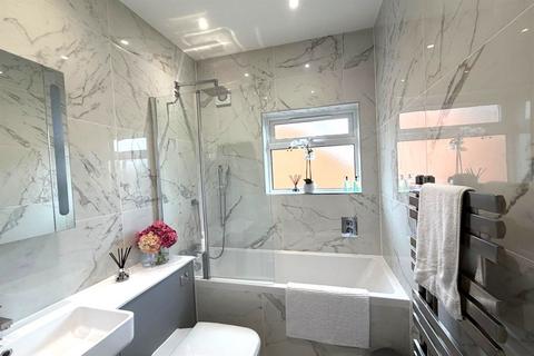 1 bedroom flat to rent, Ashleigh 100a, Kennel Ride