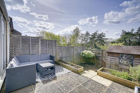 3 bedroom semi-detached house for sale, Millstream Way, Leighton Buzzard