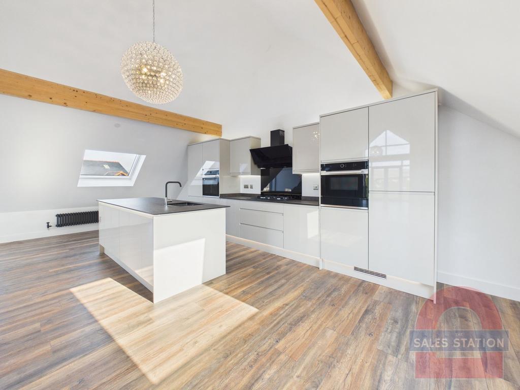 Open Plan Kitchen / Lounge