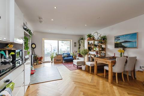 2 bedroom ground floor maisonette for sale, Fleet Road, London, NW3