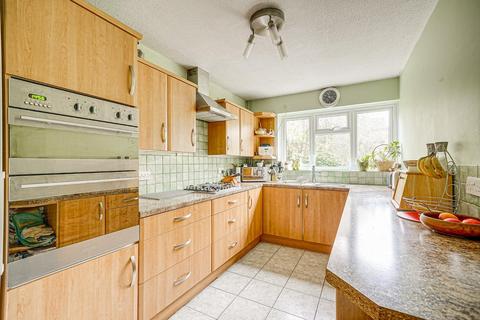 3 bedroom detached house for sale, Stoke Road, Leighton Buzzard