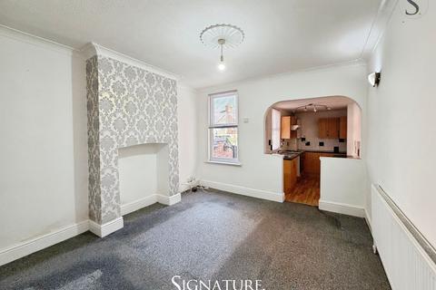 2 bedroom terraced house to rent, Leicester LE2