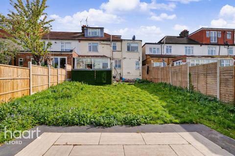 6 bedroom end of terrace house for sale, Canterbury Avenue, Ilford