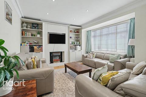 6 bedroom end of terrace house for sale, Canterbury Avenue, Ilford