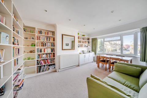 2 bedroom maisonette for sale, Friern Park, North Finchley, London, N12
