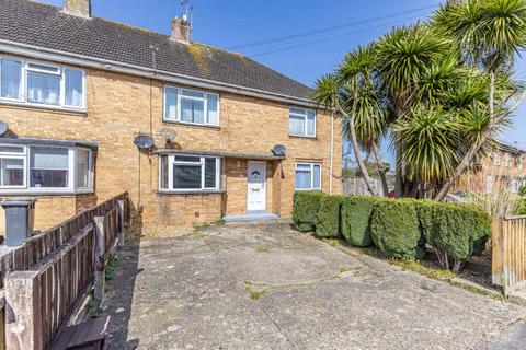 Flat - Youngs Road, Bournemouth, BH11