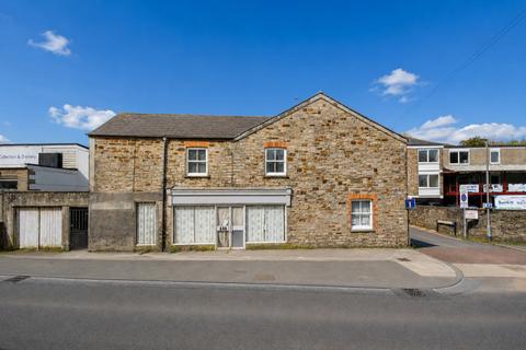 5 bedroom end of terrace house for sale, 20 Market Street, Bodmin, PL31 2JW