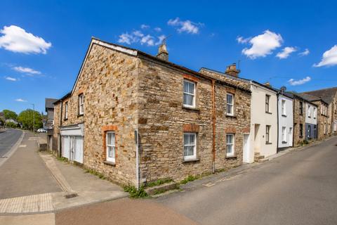 5 bedroom end of terrace house for sale, 20 Market Street, Bodmin, PL31 2JW
