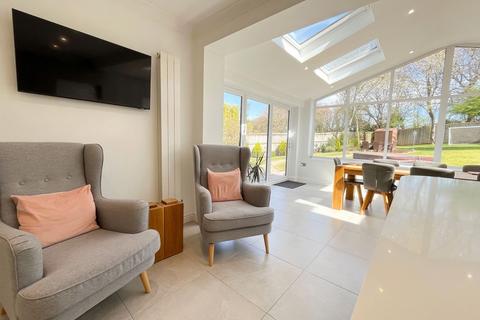undefined, 8 Vale Court, Cowbridge, The Vale of Glamorgan CF71 7ES